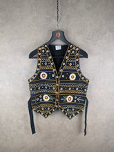 Casual Club Waistcoat Womens Medium M Black Jacket Floral Embroidered